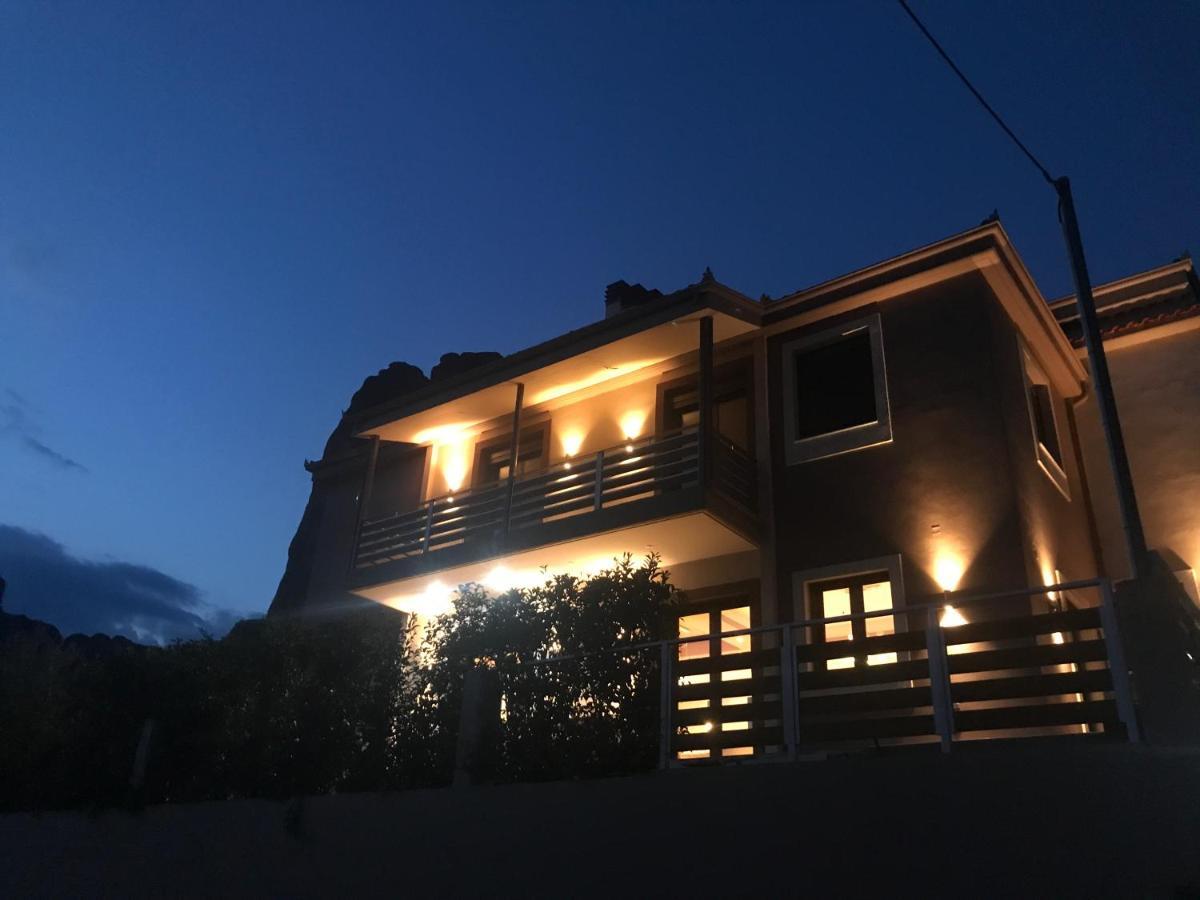 Villa Under Meteora 칼람파카 외부 사진