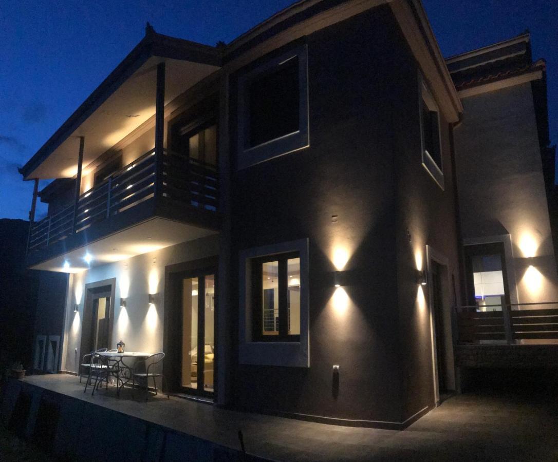 Villa Under Meteora 칼람파카 외부 사진