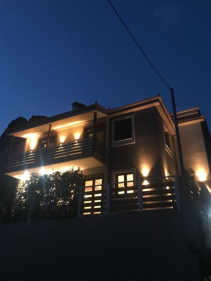 Villa Under Meteora 칼람파카 외부 사진